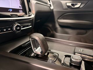 Volvo V60 B4 Momentum Pro Automático Diesel 197Cv