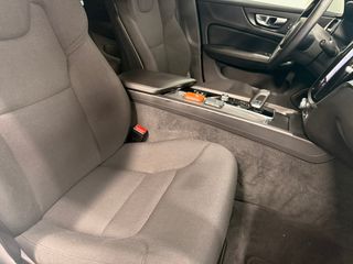 Volvo V60 B4 Momentum Pro Automático Diesel 197Cv