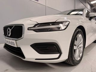 Volvo V60 B4 Momentum Pro Automático Diesel 197Cv