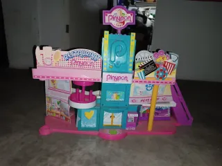 Centro Comercial PinyPon con Luces