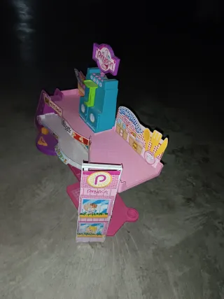 Centro Comercial PinyPon con Luces