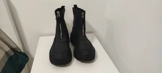 Botas negras con cremallera NUEVAS