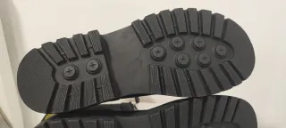 Botas negras con cremallera NUEVAS