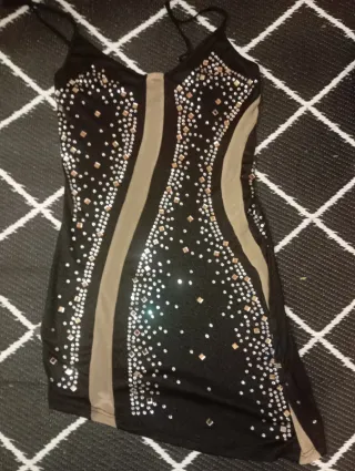 Vestido fiesta pedrería negro y beige