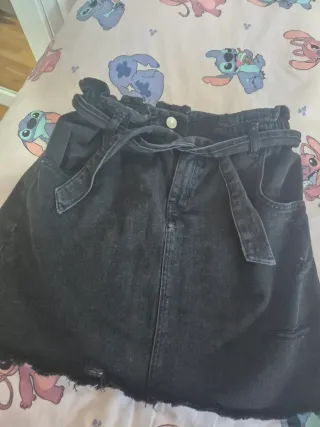 Falda vaquera Zara negra