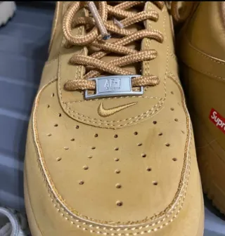 Nike Air Force 1 x Supreme