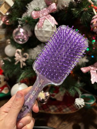 Lote Kuromi: Neceser, Botella ,Brochas y peine