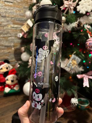 Lote Kuromi: Neceser, Botella ,Brochas y peine