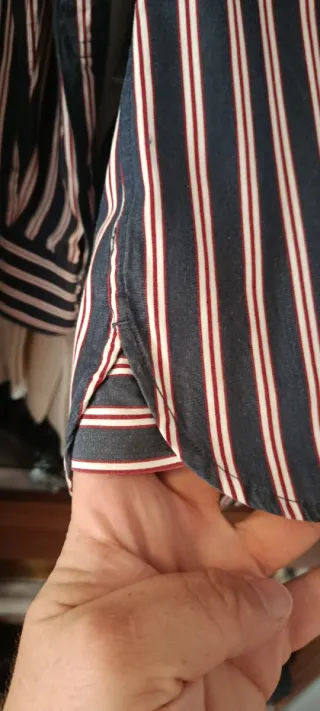 Camisa Tommy Hilfiger Rayas Azul y Rojo