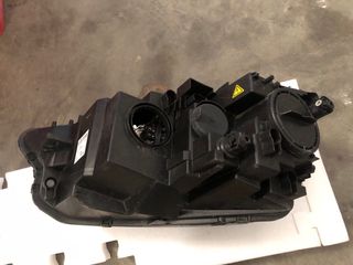 Faro Delantero Derecho DS-7 con bombilla de xenon