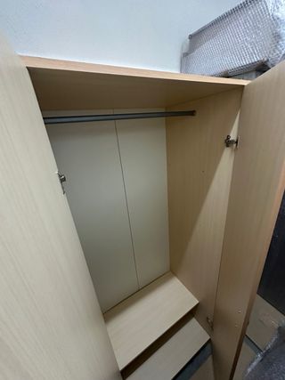 Armario de 2 puertas marrón