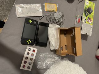 Nintendo 2DS XL Nero e Verde