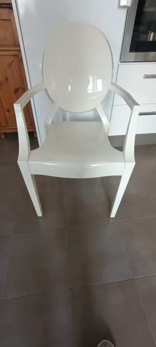 Sedia Kartell Louis Blanca in policarbonato