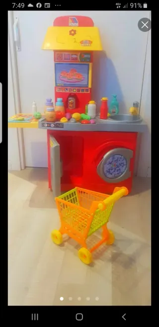 CHOLLAZO LOTE ROPA MAS LOTE JUGUETES TODO 20 EUROS