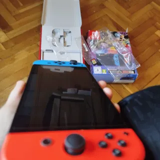 Nintendo Switch OLED con Animal Crossing
