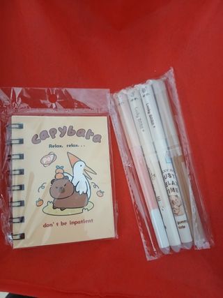 Pack Capybara y Bolígrafos capyBARA