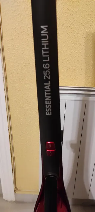 Aspiradora Taurus ESSENTIAL 25.6V LITHIUM.