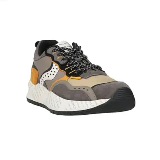 Zapatillas deportivas grises y naranjas nuevas