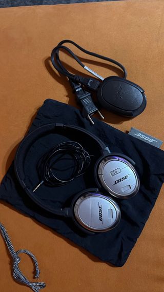 Cascos Bose Plateados y Negros