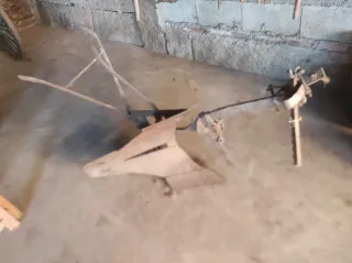 Arado antiguo de labranza