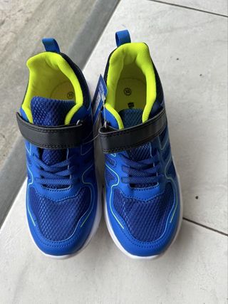 Scarpe da ginnastica blu n. 33