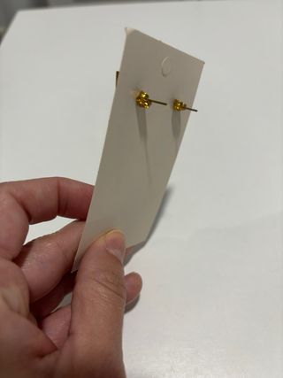 Pendientes de rayo dorados