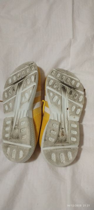 Scarpe da ginnastica de@de gialle