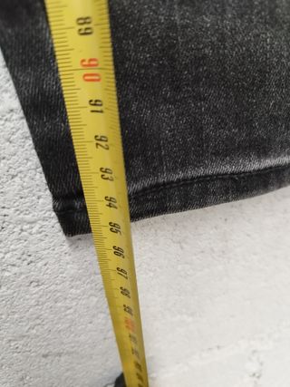 Pantalón vaquero negro Desigual