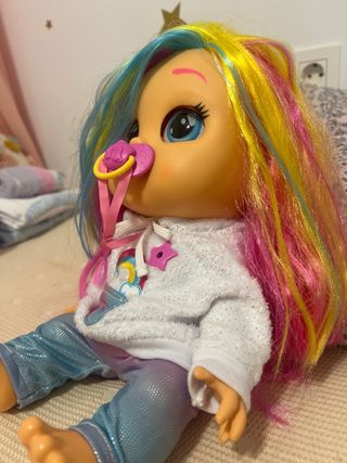 Muñeca Bebé Llorón con pelo arcoíris