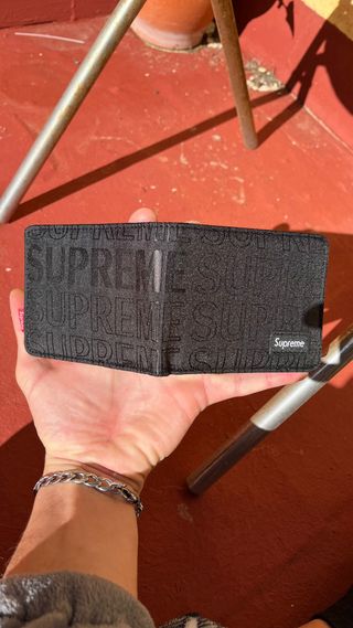 Cartera Supreme Negra