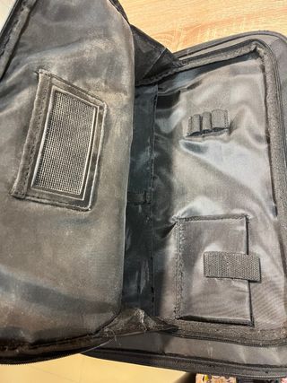Maletín negro para ordenador portátil