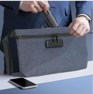 Bolsa con candado y correa