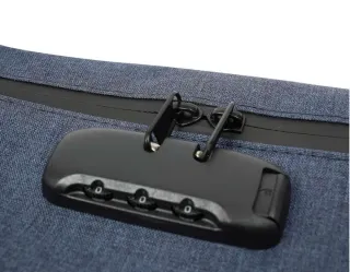 Bolsa con candado y correa