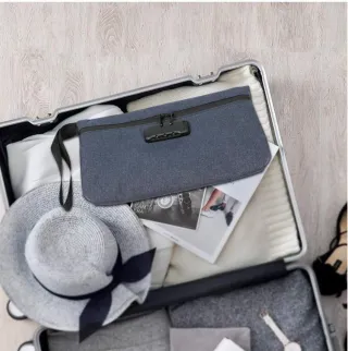 Bolsa con candado y correa