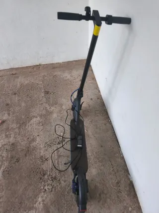 Patinete Eléctrico Negro