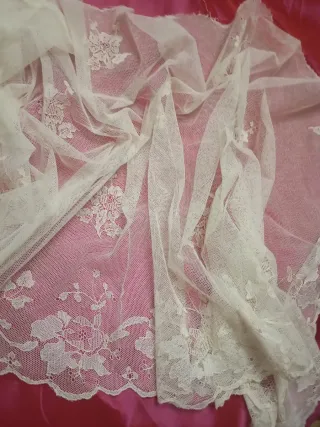 Encaje de Granada Bordado a Mano