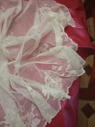 Encaje de Granada Bordado a Mano