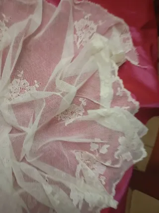 Encaje de Granada Bordado a Mano