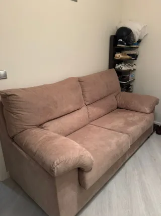 Sofá de 2 plazas beige