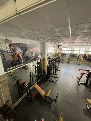 Local comercial en venta en La Paz - Segunda Aguada - Loreto en Cádiz