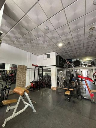 Local comercial en venta en La Paz - Segunda Aguada - Loreto en Cádiz