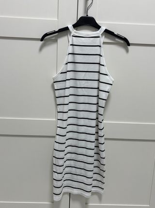 Vestido de rayas blanco y negro niña