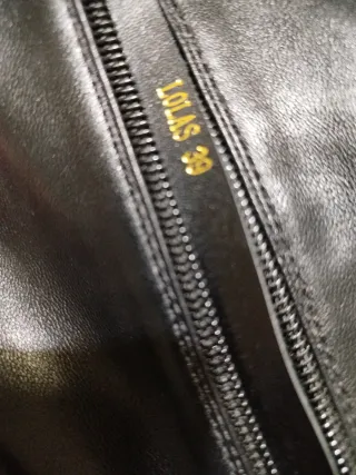 Botines Lolas negros con tachuelas