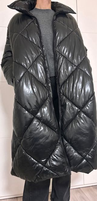 Plumas Zara Mujer Negro Largo