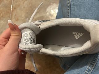 Zapatillas Adidas Deportivas Blancas y Azules