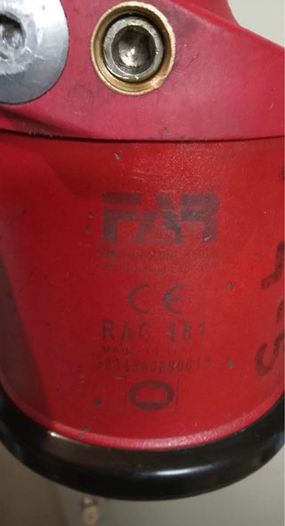 Rivettatrice pneumatica FAR RAC181