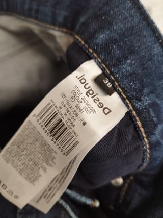 Pantalón vaquero Desigual azul