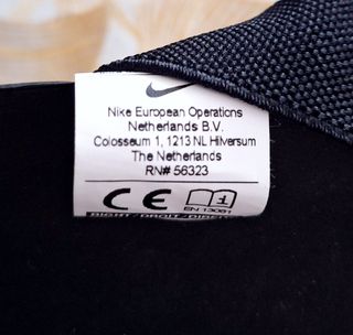 Parastinchi Nike Charge