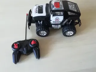 Macchina telecomandata polizia