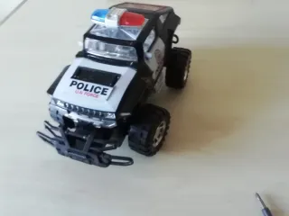Macchina telecomandata polizia